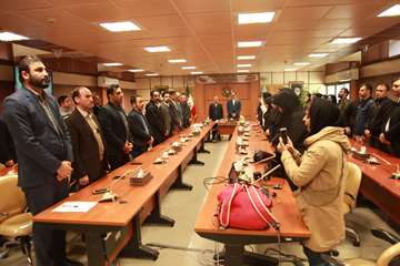 تجلیل از تیم های ورزشی کارمندان